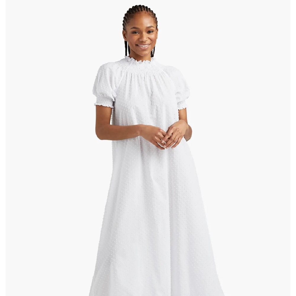 Never worn, pristine Hill House Home Swiss Dot Caroline Nap Dress